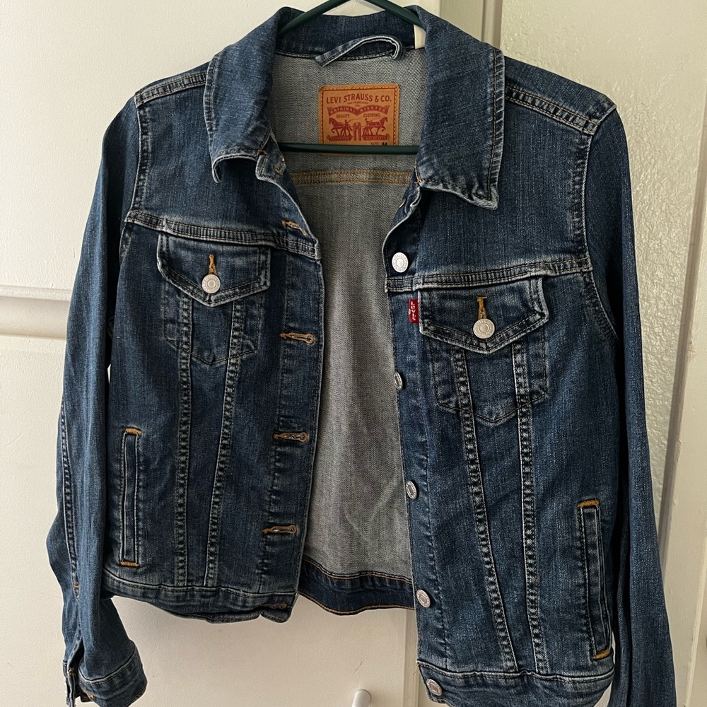 Levi’s Jean Jacket Size M